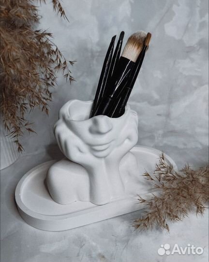 Подставка / кашпо