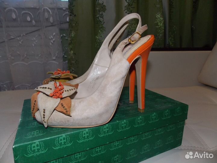 Шикарные босоножки deenoor оригинал 36-37