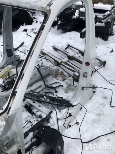 Стойка порог Bmw X3 E83