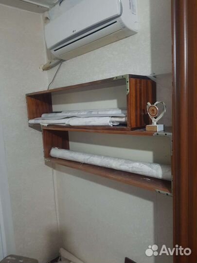 Книжные полки