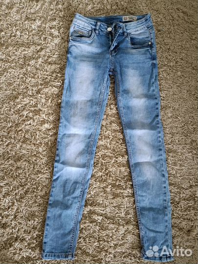 Джинсы женские