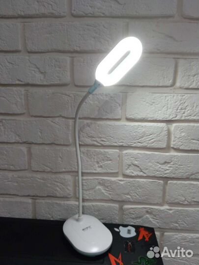 Кольцевая лампа со штативом