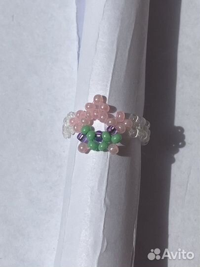 Украшения из бисера