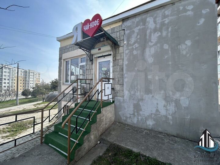 Продаётся помещение 52.2 кв.м. с 2-мя входами