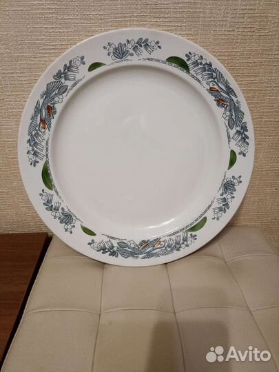 Блюдо большое для тортов