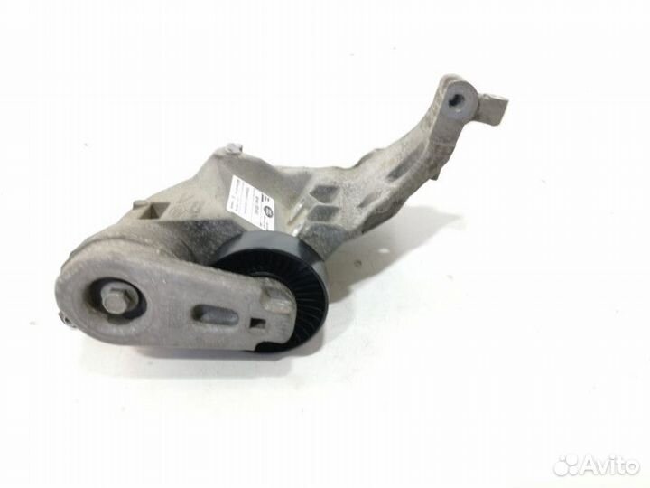 Кронштейн генератора Land Rover Range Rover Sport