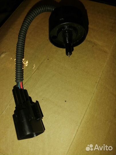 Датчик воды топливного фильтра 31921-w000