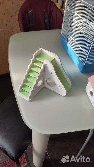 Игрушка горка для грызунов