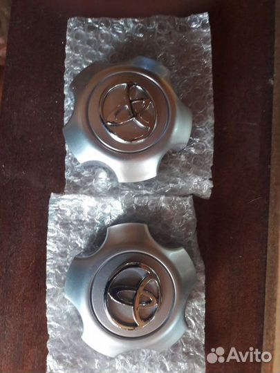 Колпаки на диски Toyota