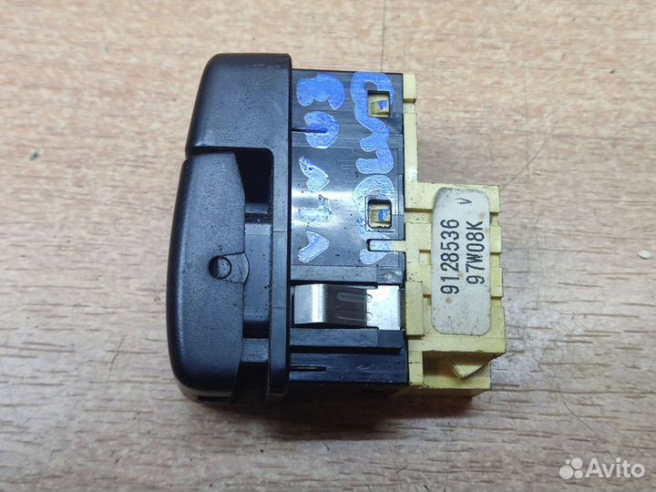 Кнопка противотуманнных фар, Volvo 960