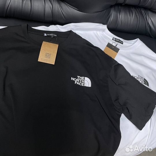Футболка The North Face