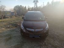 Opel Zafira 1.8 MT, 2012, 221 000 км, с пробегом, цена 900 000 руб.