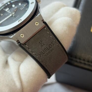 Часы Hublot Geneve Classic Fusion