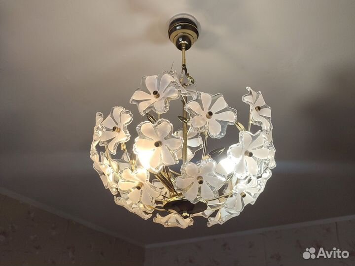 Люстра подвесная потолочная