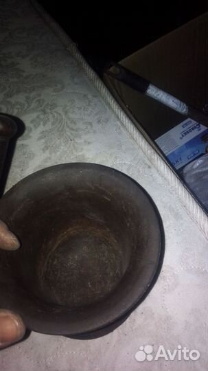 Старинная чугунная ступка