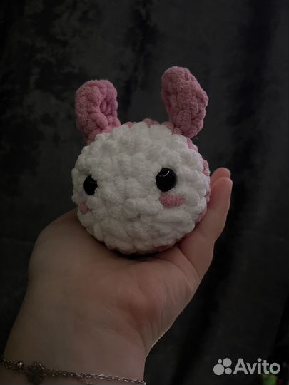 Вязаная пчела