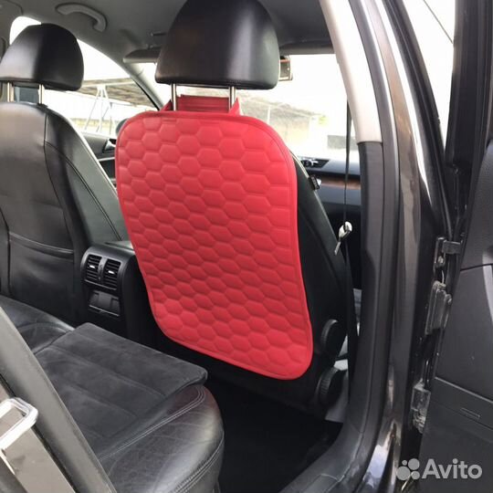 Защитные накидки на сиденья автомобиля
