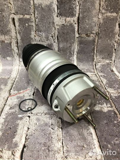 Пневмобаллон передний Touareg 7P6616403J