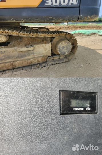 Гусеничный экскаватор Hyundai HX300LC, 2022