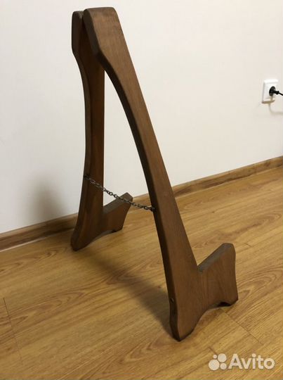 Подставка для гитары