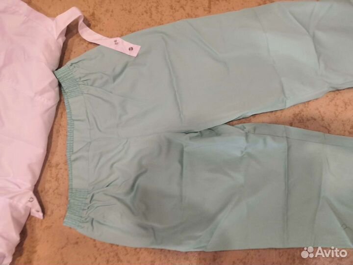 Медицинский костюм женский новый52-54р