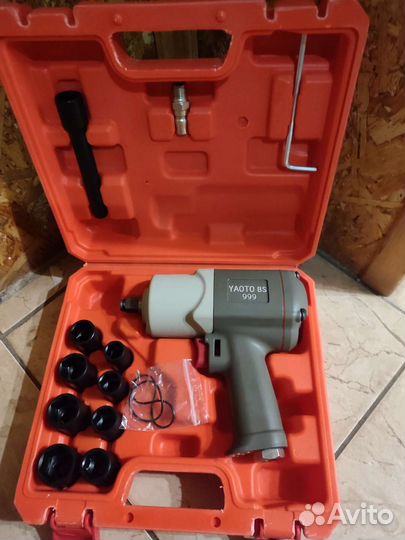 Пневмогайковерт