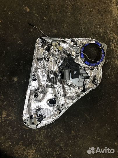 Стеклоподъемник задней левой двери VW Passat B5