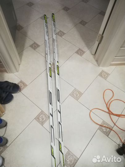 Беговые лыжи