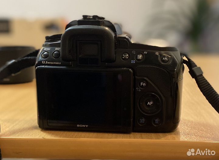 Зеркальный фотоаппарат sony