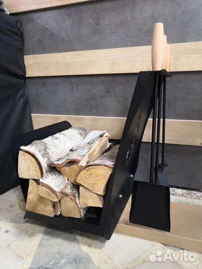 Дровница / Дровница для камина с инструментами