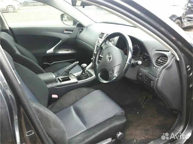 Разбор на запчасти Lexus IS