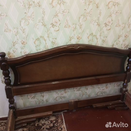 Кровать двухспальная 150/200 б/у