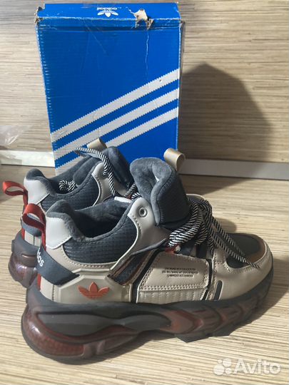 Кроссовки adidas молодежные unisex