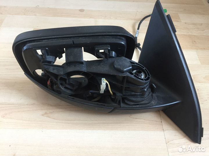 Зеркало правое не в сборе Volvo XC 60 с 2008