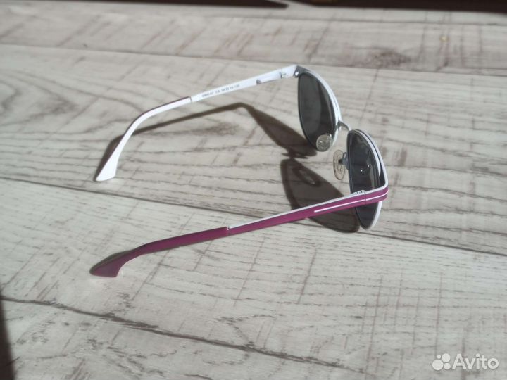 Солнцезащитные очки