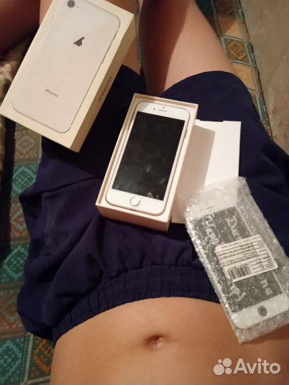 iPhone 8, 64 ГБ