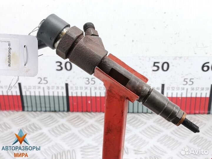 Форсунка Volvo S40 рест. 2001 8200238528