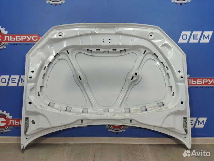 Капот Volkswagen Polo sedan 5 2010