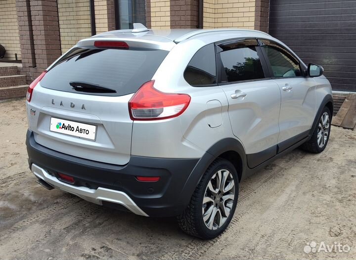 LADA XRAY Cross 1.8 МТ, 2019, 112 380 км
