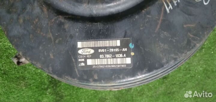 Вакуумник Ford Focus III 2011-2019