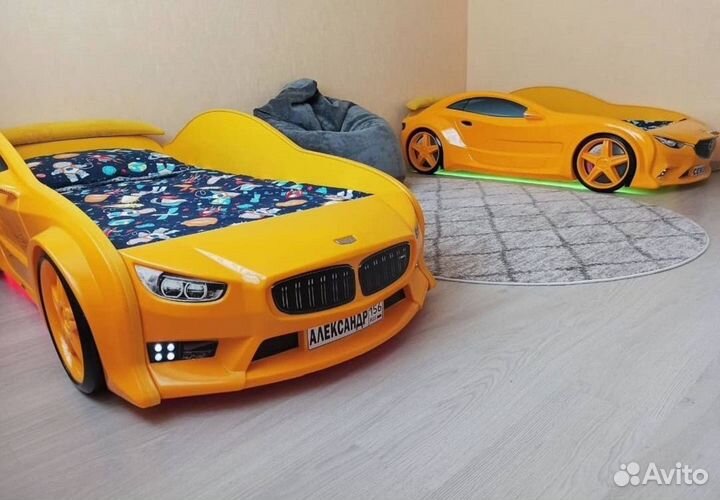 Кровать машина