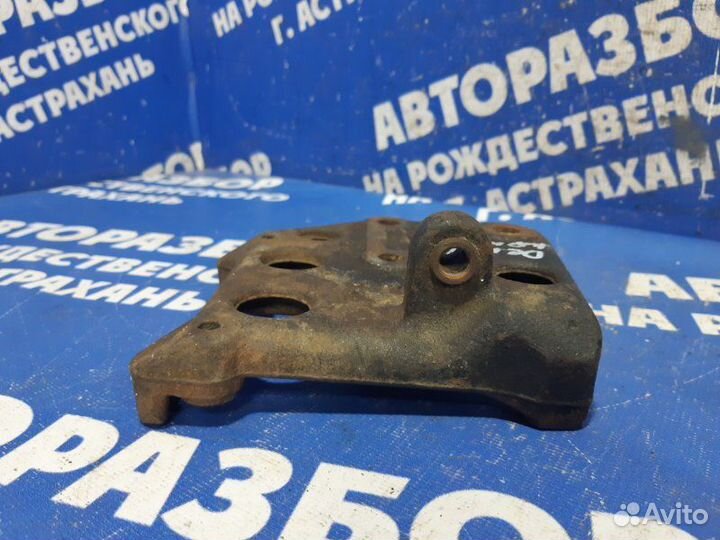 Кронштейн кондиционера Mazda Demio хэтчбек B3 1999