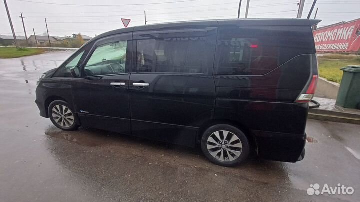 Nissan Serena 2.0 CVT, 2016, 47 600 км