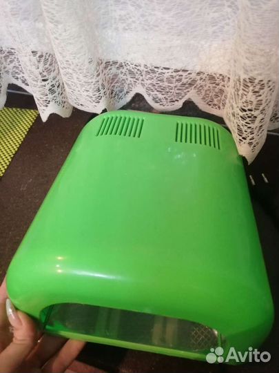 Уф лампа для ногтей