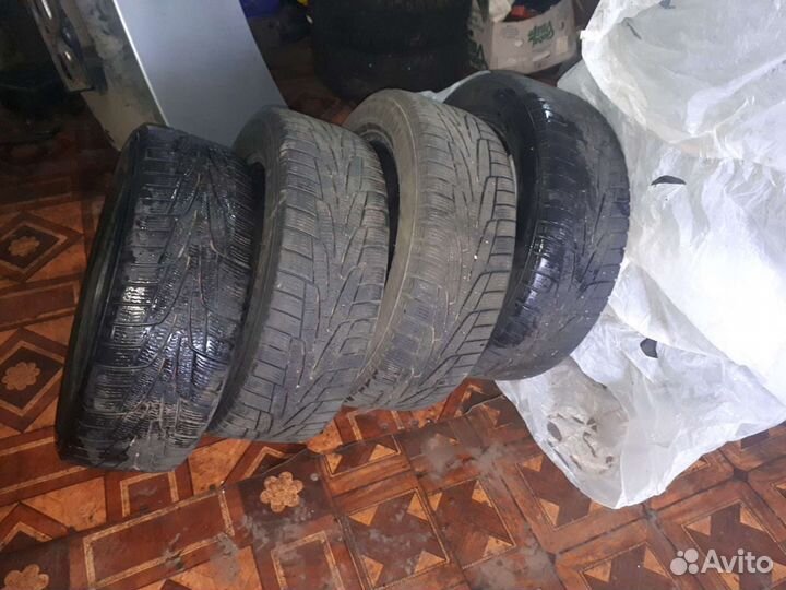 Kumho I'Zen KW31 215/55 R17