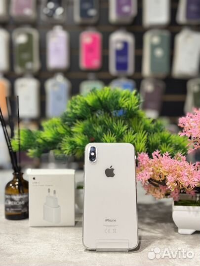 iPhone Xs, 64 ГБ