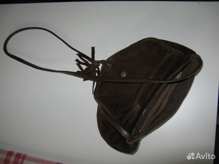 Оригинальный клатч из замши