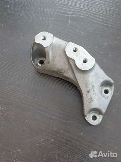 Chevrolet Cruze опора МКПП