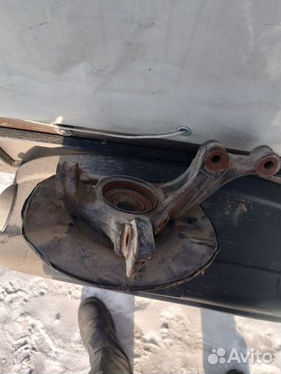 Ступица передняя правая