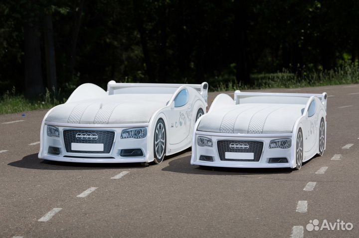 Кровать UNO Ауди Futuka Kids белый